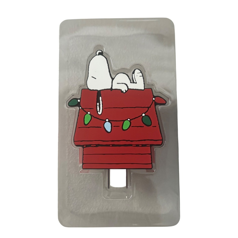 Peanuts Snoopy Christmas Doghouse Dual Port Wall Charger USB-A USB-C PD20W